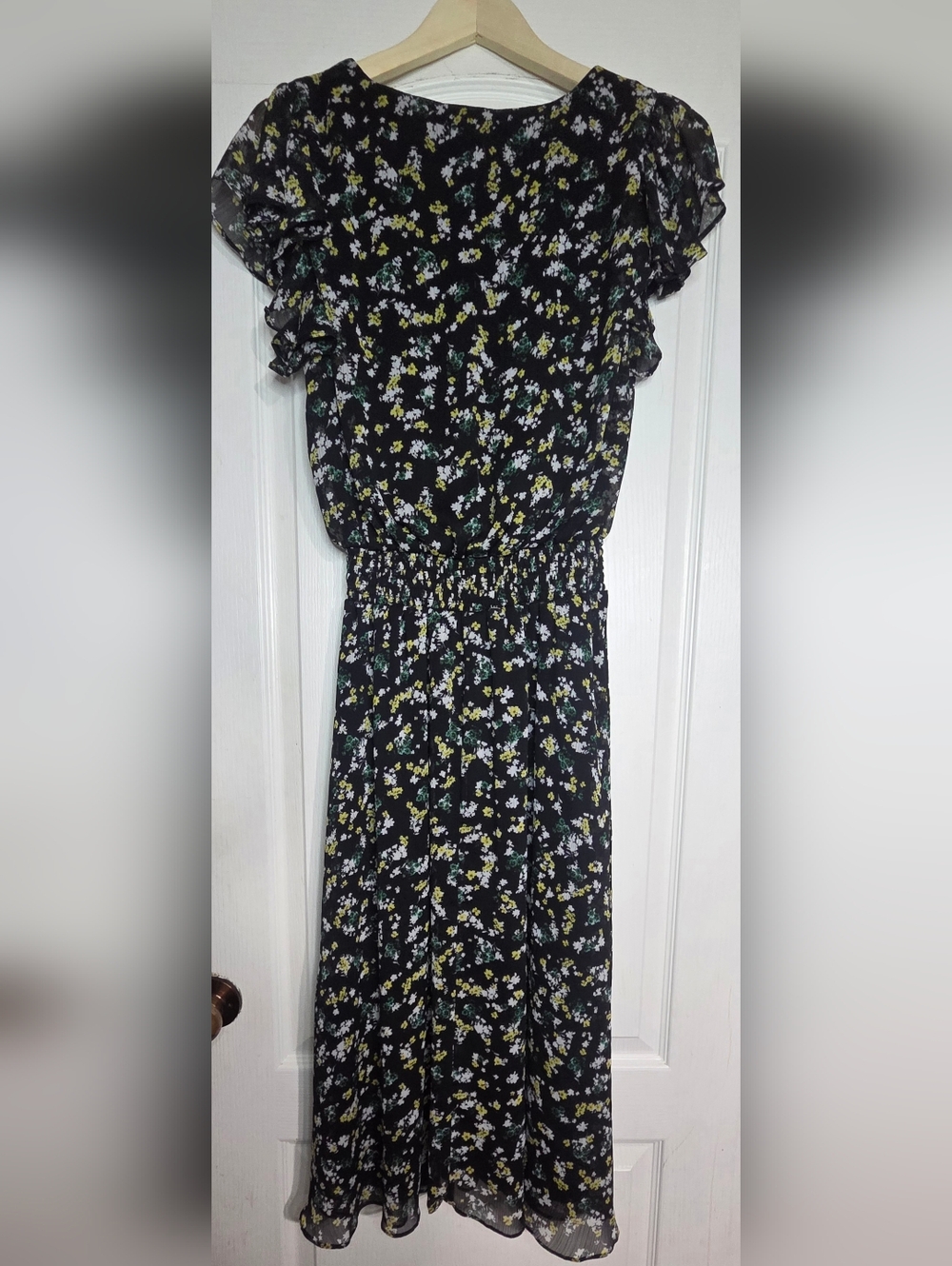 Black Floral Chiffon Midi Dress - Flutter Sleeves & Smocked Waist Size Large - Picture 3 of 8